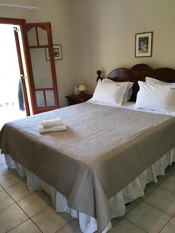 Apartment Dimaras *